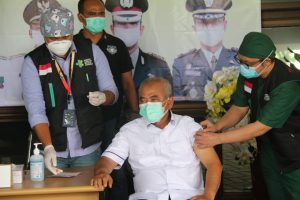 Forkopimda Awali Vaksinasi Covid-19 Tahap Pertama di Kota Bekasi