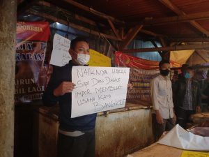 Pedagang Daging Cikarang Lakukan Aksi Mogok Dagang