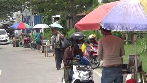 Jasa Penukaran Uang Menjamur Sepekan Jelang Lebaran
