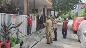 Petugas Tiga Pilar Medan Satria Pantau Warga Terpapar Covid 19