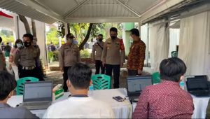 Polres Metro Bekasi Adakan Gerai Vaksin Keliling Gratis Pada Warga Kabupaten Bekasi
