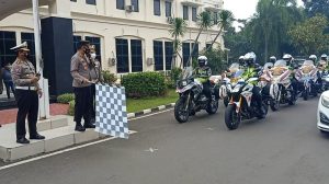 Polres Metro Bekasi Lepas Pemberangkatan Pembagian Paket Sembako Untuk Warga Bekasi