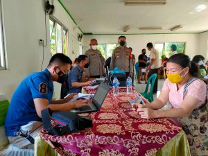 Kantor RW 17 Di Sulap Menjadi Tempat Vaksinasi Di Sambut Antusias Warga