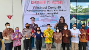 Laskar Juang RDP Bersama Polres Metro Bekasi Dorong Percepatan Vaksinasi