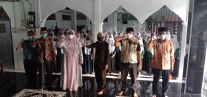 Kejaksaan Negeri Kabupaten Bekasi Lakukan Vaksinasi Pada Ratusan Santri Ponpes Yapink