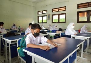 PTMT DI KOTA BEKASI SUDAH DIGELAR, SMPN 7 TAATI ATURAN-ATURAN