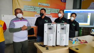 WALI KOTA BEKASI TERIMA 25 BUAH KONSENTRATOR OKSIGEN DARI GoTo