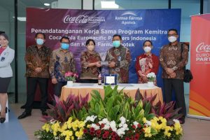 Kolaborasi Kimia Farma Apotek dan Coca-Cola Europacific Partners Indonesia Guna Tingkatkan Imunitas & Kesehatan Karyawan di Era Pandemi