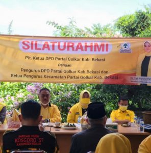 Plt Ketua DPD Golkar Kabupaten Bekasi Lakukan Silaturahmi dan Meninjau Vaksinasi Masal