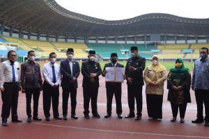 Walikota Bekasi Lantik Direktur PDAM Tirta Patriot