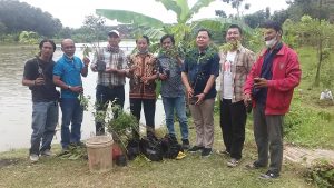 Hijaukan Kabupaten Bekasi,Jurpala Tanam Ratusan Pohon