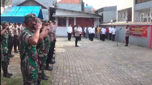 Di Halaman Klenteng,Polres Metro Bekasi Gelar Pasukan Pengamanan Malam Tahun Baru Imlek