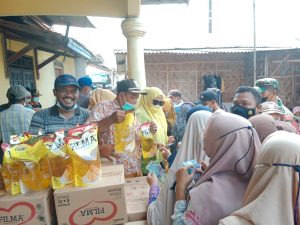 Sepuluh Ribu Kupon Minyak Goreng Telah Distribusikan DPP Pengajian Alhidayah Partai Golkar