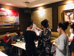 Ratusan Pekerja Malam di Lippo Cikarang Jalani Vaksinasi