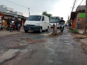Banyak Makan Korban Jiwa Jalan Raya Cikarang – Cibarusah Di Keluhkan Warga dan Pengguna Jalan