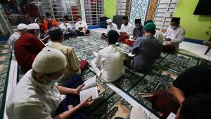 Tingkatkan Kualitas Ibadah di Bulan Suci, Napi Lapas Bulak Kapal Bekasi Tadarus Tiap Malam 