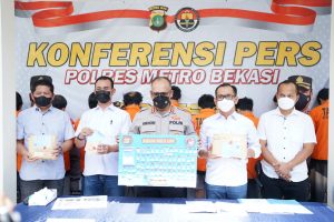 11 Kurir Narkoba Ditangkap Satres Narkoba Polres Metro Bekasi