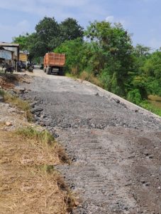 Mendapat Kritikan Wakil Ketua DPRD Jalan Rusak Langsung Di Perbaiki