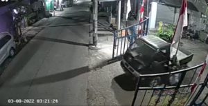 Dua Pencuri Mobil Pickup di Cikarang Bekasi Terekam Kamera Cctv