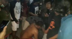 Hendak Melarikan Diri,Maling Motor Babak Belut Dihajar Warga