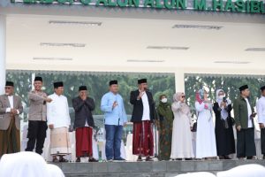 Peringati Hari Santri, Plt Wali Kota Bersama Tokoh Ulama Ikuti Apel Di Alun – Alun