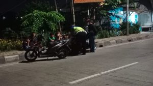 Remaja Tanggung Meregang Nyawa, Hentikan Truk Melintas Demi Konten