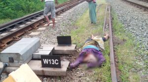 Tersambar KA Argo Parahiyangan Di Bekasi, Ibu Tewas Dan Balita Luka Parah
