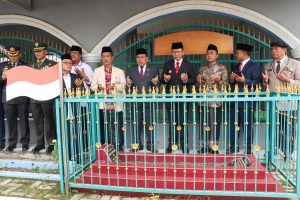 Peringatan Hari Pahlawan,PJ Bupati Lakukan Apel Di Makam KH.Mamun Nawawi