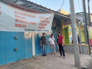 Unit reskrim polsek babelan tutup toko komsetik yang menjual obat obatan terlarang