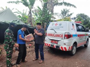 Ringankan Beban Korban Gempa Cianjur, Kades Cipayung Kab Bekasi Bantu Suplai Kebutuhan Warga