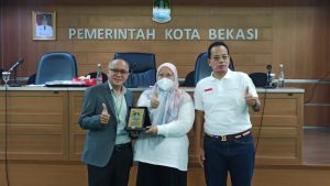PEMERINTAH KOTA PAKSE LAOS ADOPSI PENGELOLAAN LUMPUR TINJA DI KOTA BEKASI