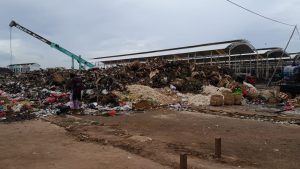 Penumpukan Sampah di Pasar Induk Cibitung,Anggota DPRD Angkat Bicara