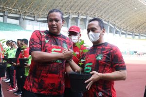 Plt. Wali Kota Pimpin Apel Upaya Pengendalian Inflasi Daerah Kota Bekasi Tahun 2022.