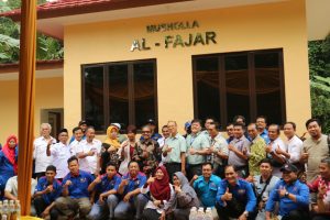 FajarPaper Resmikan Bangunan Mushola AL- FAJAR di BLK SP KEP SPSI