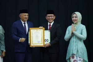 Kado Manis Akhir Tahun, Pemkab Bekasi Raih 5 Penghargaan Tingkat Provinsi Jabar