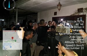 Petugas SatBrimob Polda Metro Jaya Selamatkan Bayi Korban Sandera Ayahnya