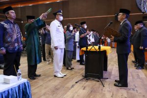 Pj Bupati Bekasi Lantik 115 Pejabat Administrasi dan 9 Pejabat Fungsional