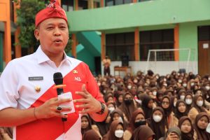 Sosialisasi Wawasan Kebangsaan, Tri Adhianto Sambangi SMKN 11 Kota Bekasi