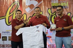 PLT WALI KOTA BEKASI HADIRI ANIV CLUB CRV