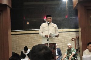 Bersama Forkopinda,Plt Walikota Hadiri Isra mi’raj di Masjid Agung Al Barkah