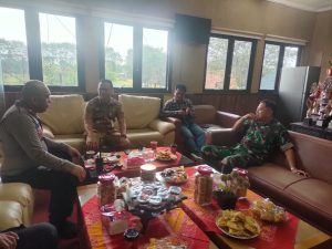 Jalin Sinergitas Kapolsek Tambun Lakukan Kunker Dengan Forkompincam