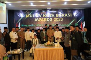 PLT WALI KOTA BEKASI AJAK MASYARAKAT TONTON MUI TV