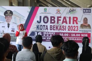 Kadisnaker Kota Bekasi Buka Job Fair 2023, Antusias Pencari Kerja Hadir Memadati Selasar Gate 22 Stadion PCB