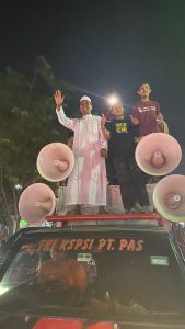 Ratusan Warga Kaliabang Pisang Batu Pawai Obor Menyambut Bulan Ramadhan 1444 Hijriah
