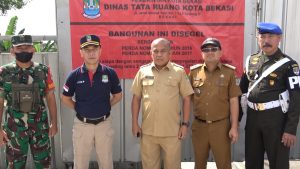 Perumahan Milik PT. Hadez Graha Utama di Cikunir Jatiasih Hari Ini Di Segel Dinas Tata Ruang Kota Bekasi.