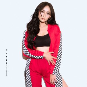 DJ Cantik Asal Bandung, Yang Tak Takut Mencoba Hal Baru dan Keluar dari Zona Nyaman