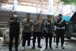 Distaru Kota Bekasi Lanjutkan Pembongkaran Bangunan Parkir Bening Boutique Hotel Jatibening di Hari Kedua