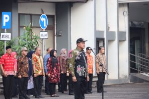 PLT Wali Kota Bekasi Pimpin Apel Sekaligus Halal Bi Halal