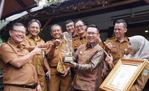Komitmen Terhadap Jaminan Sosial Ketenagakerjaan, Pemkab Bekasi Raih Patritrana Award