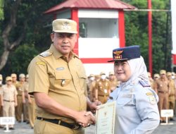 Plt. Wali Kota Apresiasi Kepada Pegawai Purnabhakti Pada Bulan Ini.